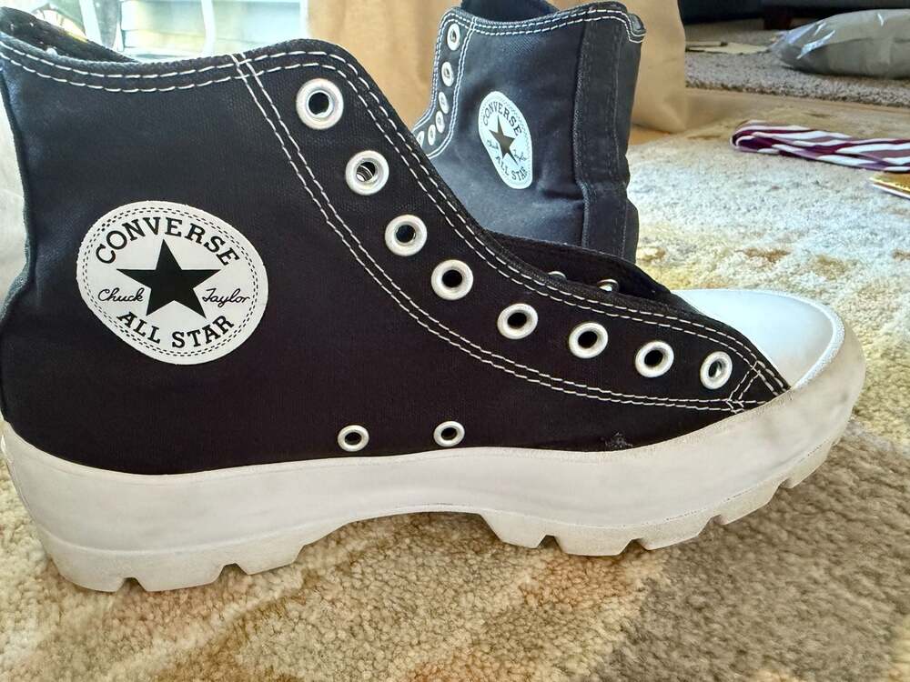 Converse Chuck Taylor All Star Lugged High Top Black White Sneakers 565901C - Picture 7 of 8